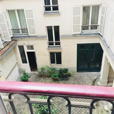 Apartment Saint Germain Des Pre, Paris